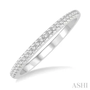 1/10 Ctw Round Cut Diamond Wedding Band in 14K White Gold