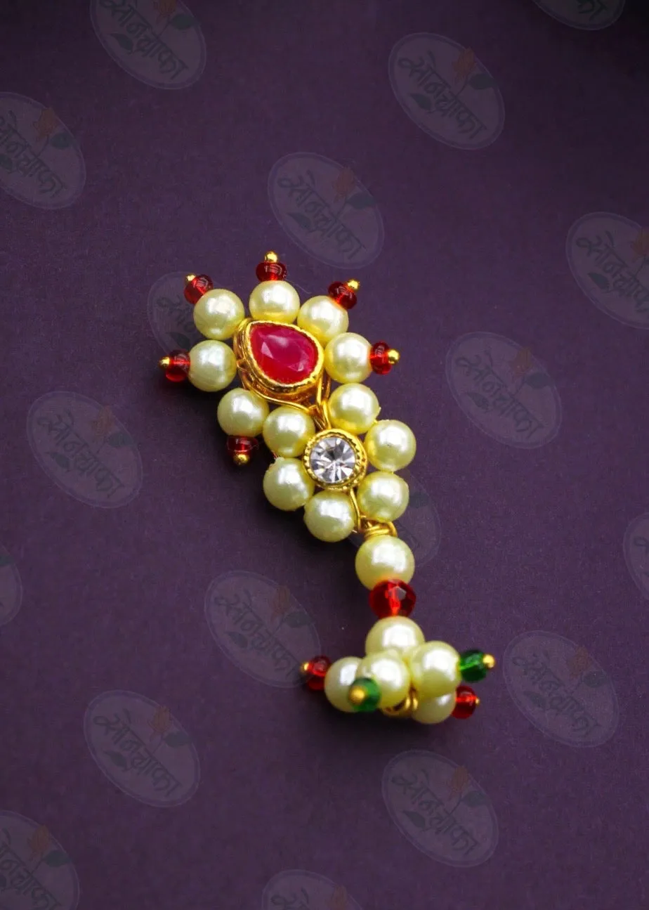 ALLURING SAREE BROOCH