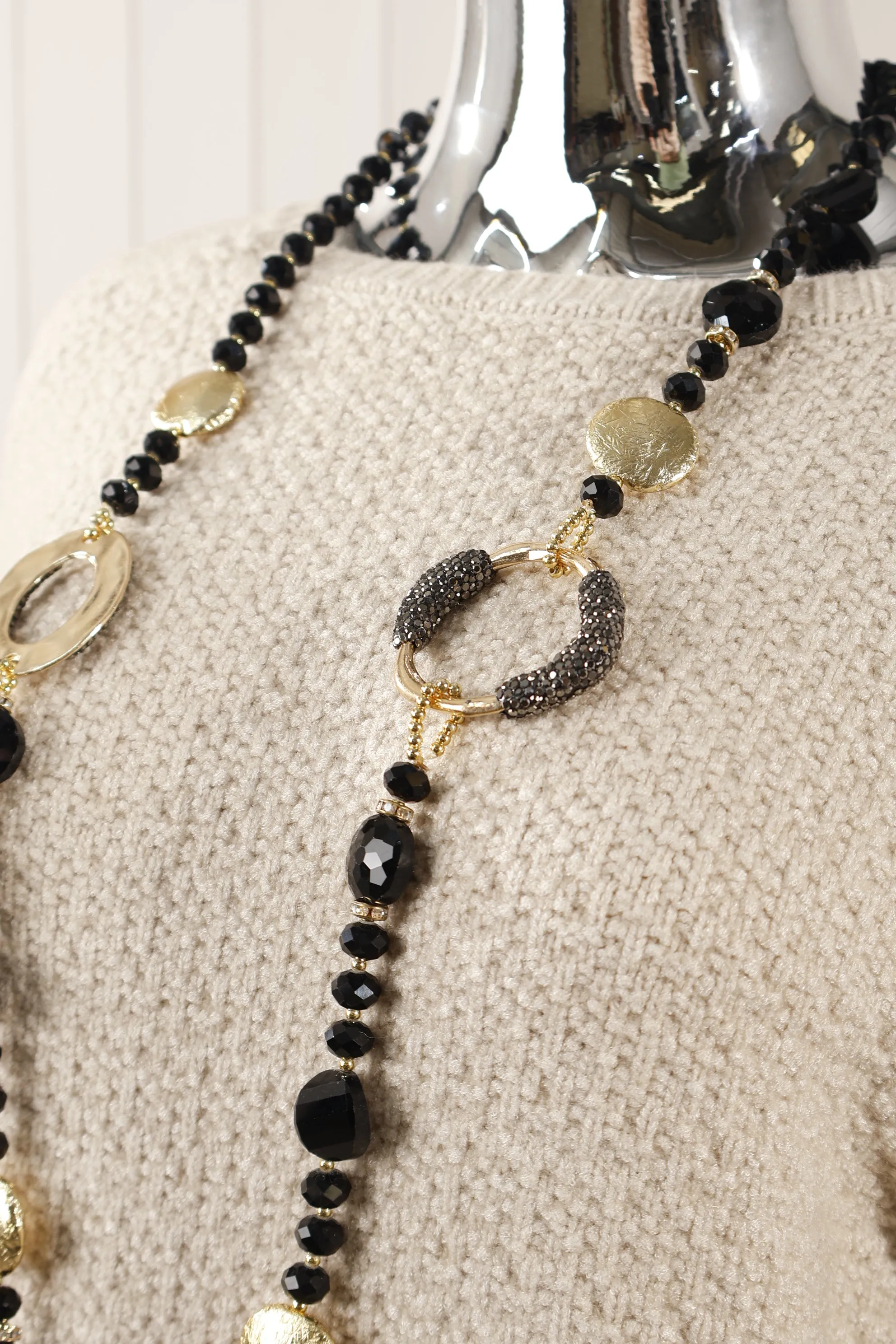 Anthea Long Strand Necklace Blk/Gold