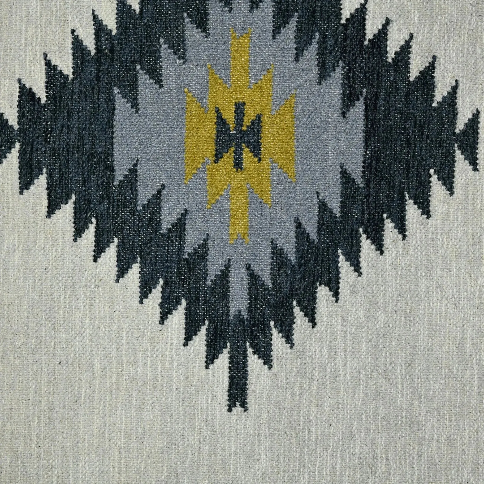 Artifacts ARI-5 Yellow/Ivory Rug