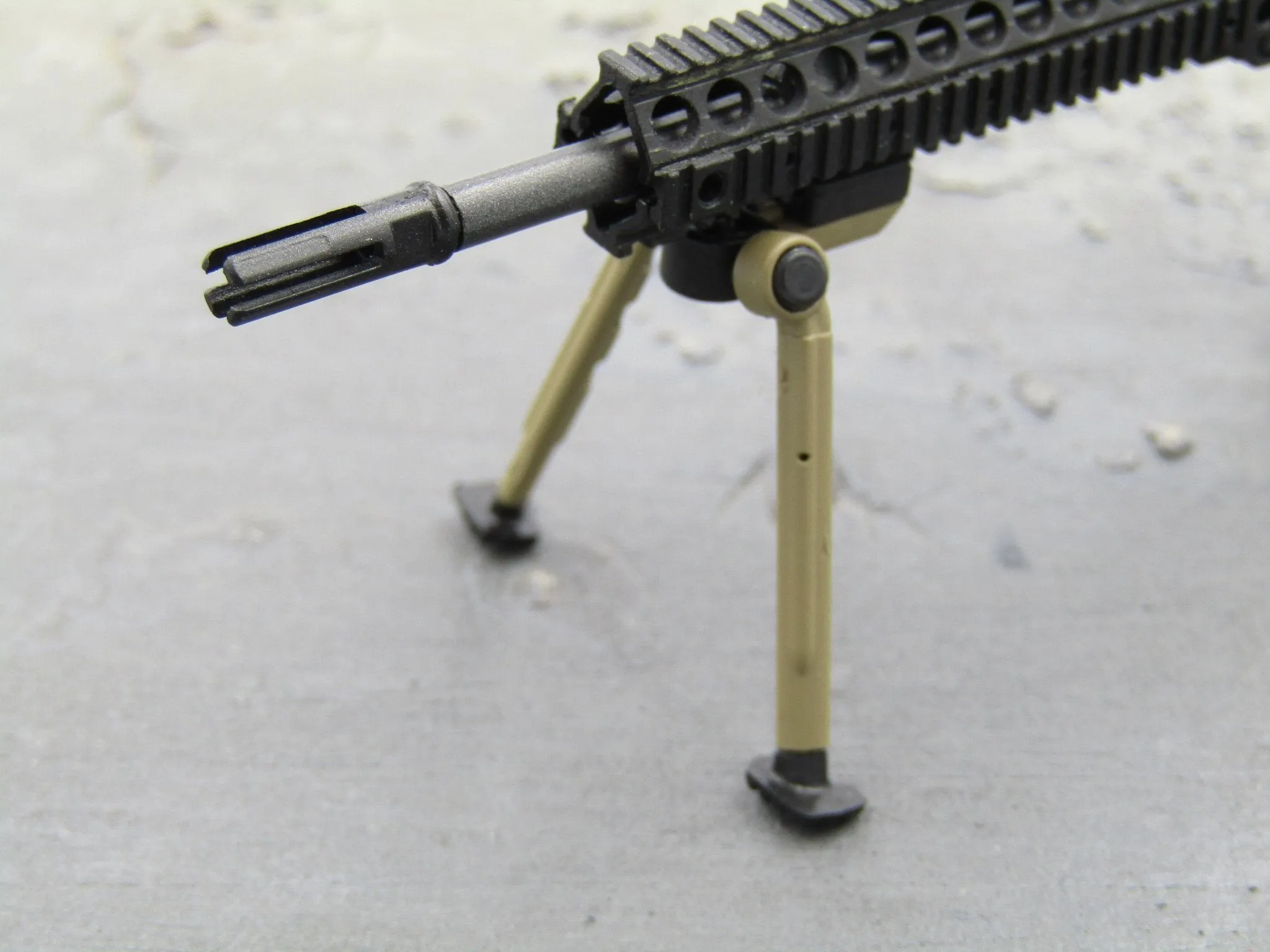 BIPOD - Brown & Expandable Picatinny