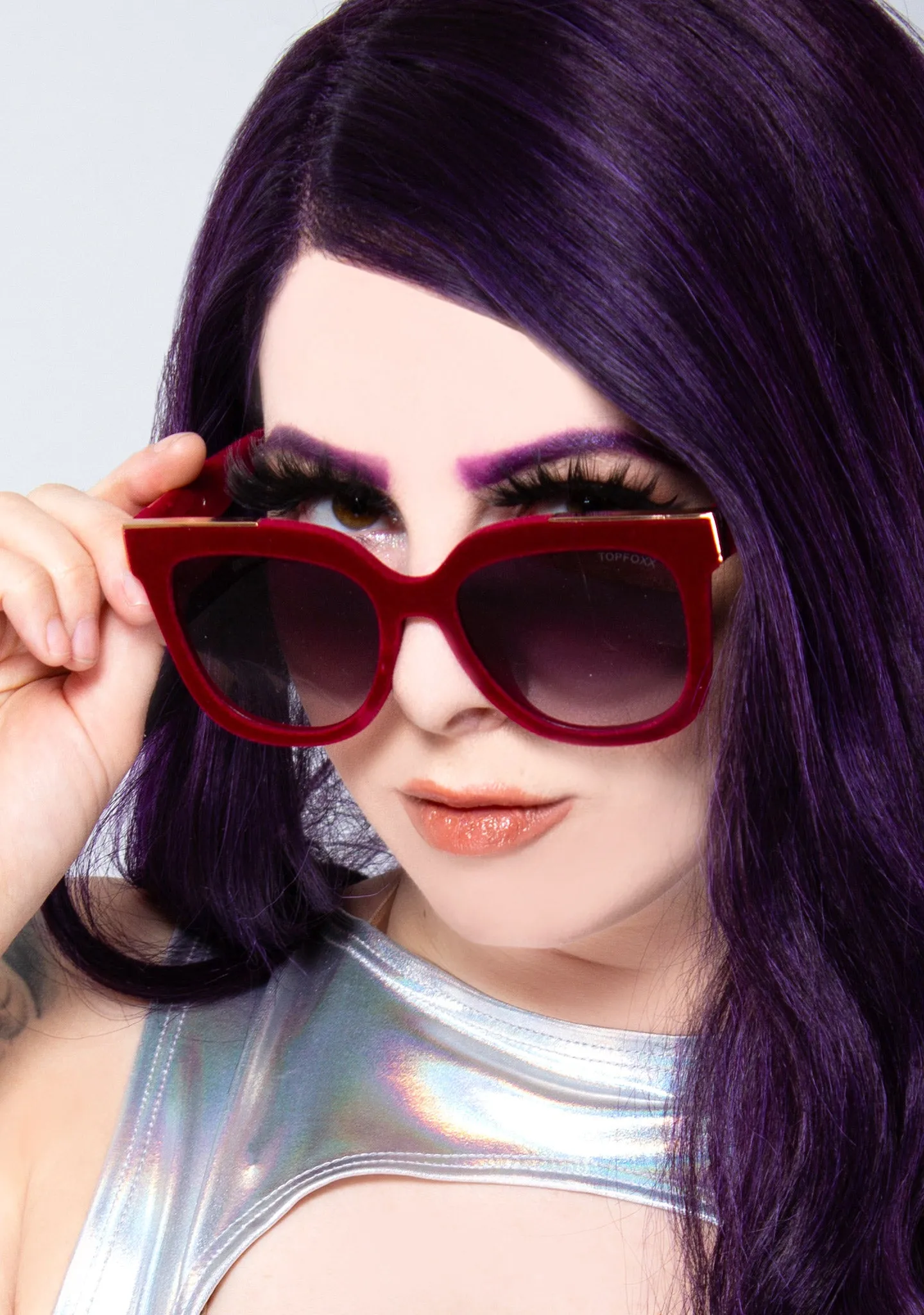 Coco Sunglasses in Red Velvet