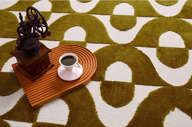 Elegant Geometric Pattern Carpet