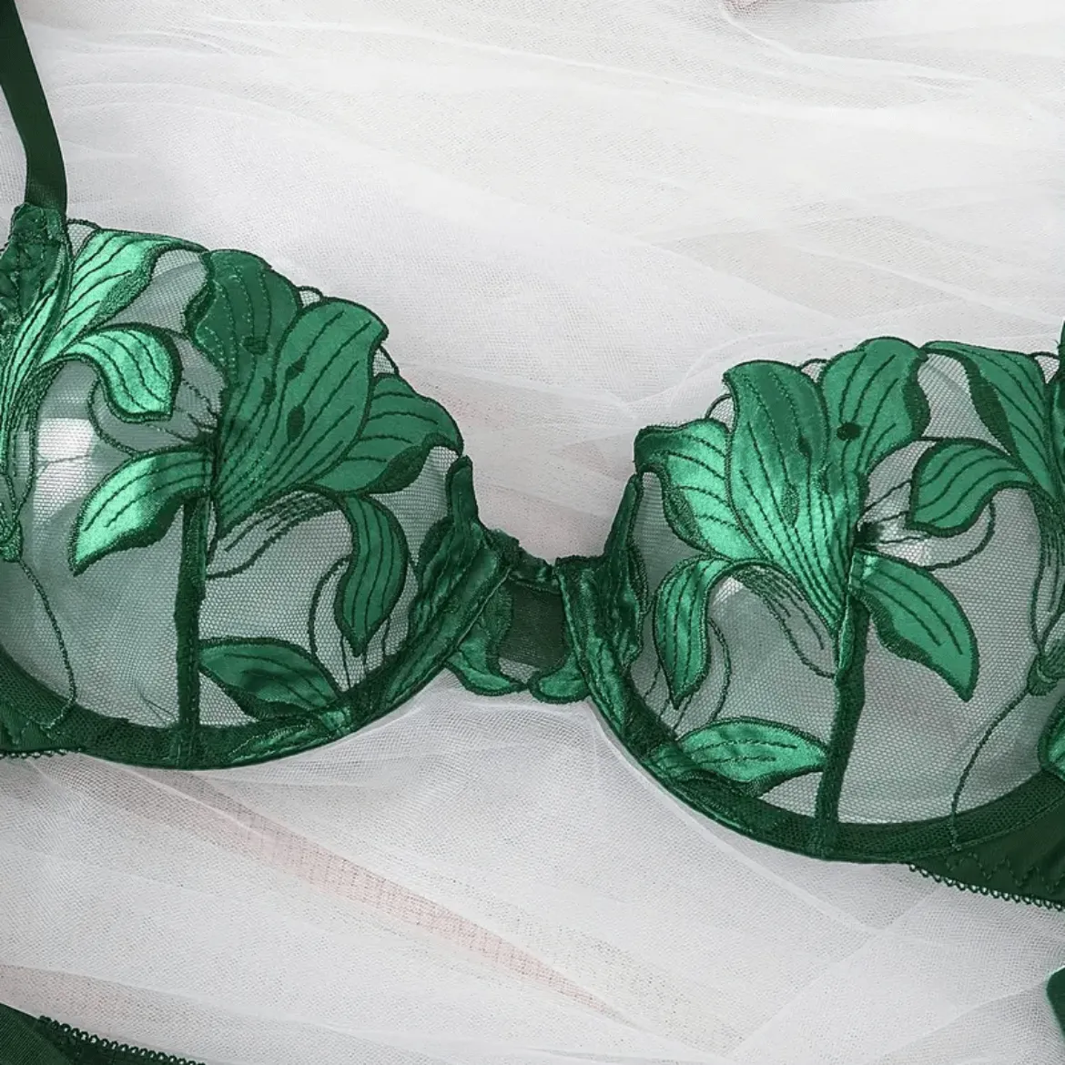 Green Lingerie Set Silk Embroidery