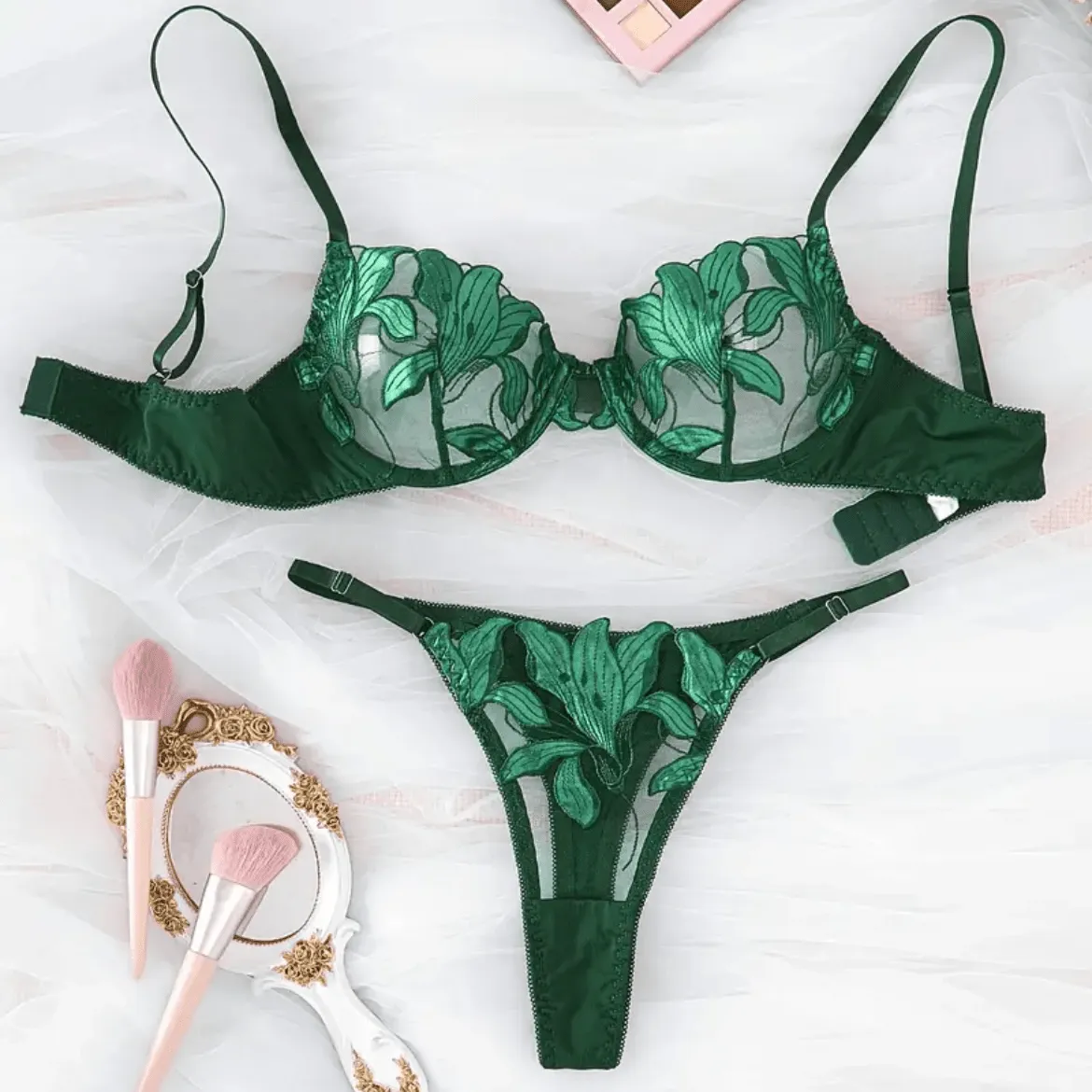 Green Lingerie Set Silk Embroidery