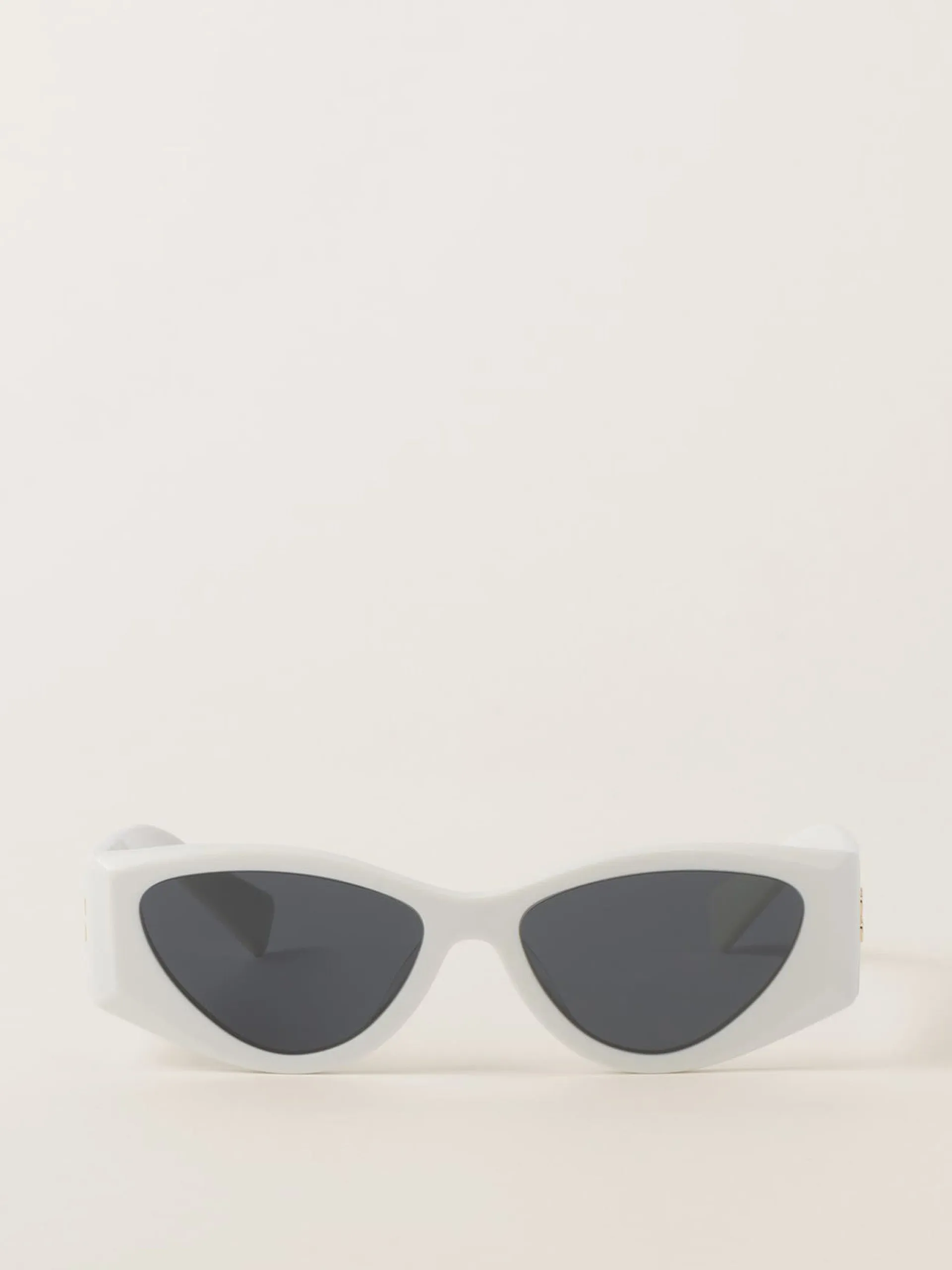 Logo sunglasses