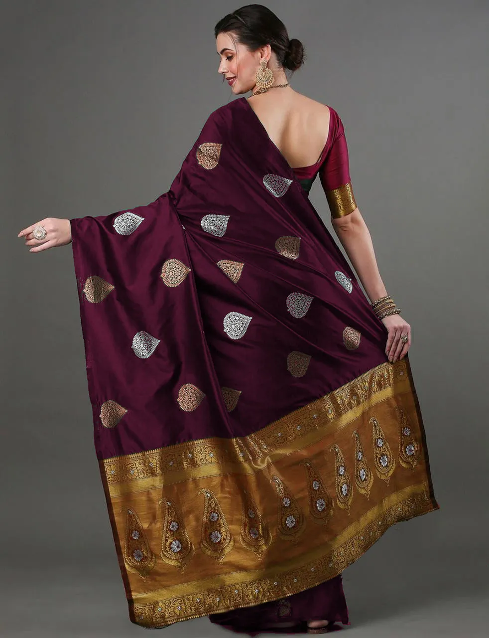 Mesmerising Wine Soft Silk Saree With Alluring Blouse Piece