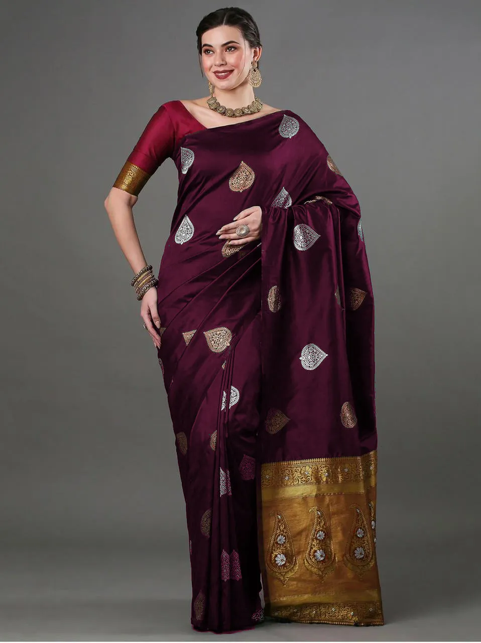 Mesmerising Wine Soft Silk Saree With Alluring Blouse Piece