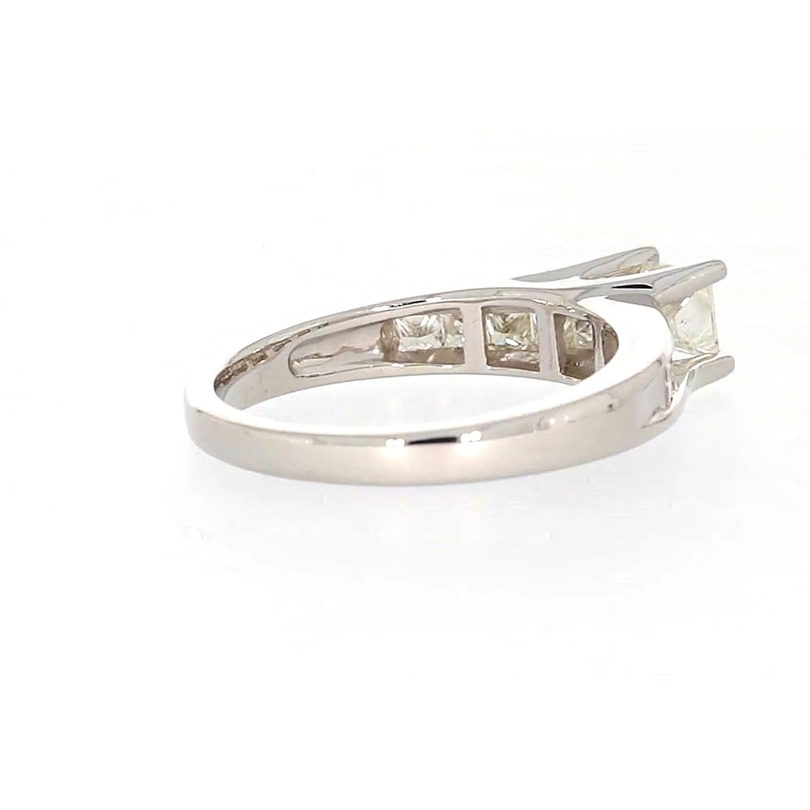 New York 14ct White Gold Princess Cut 1 CARAT tw of Diamonds Ring