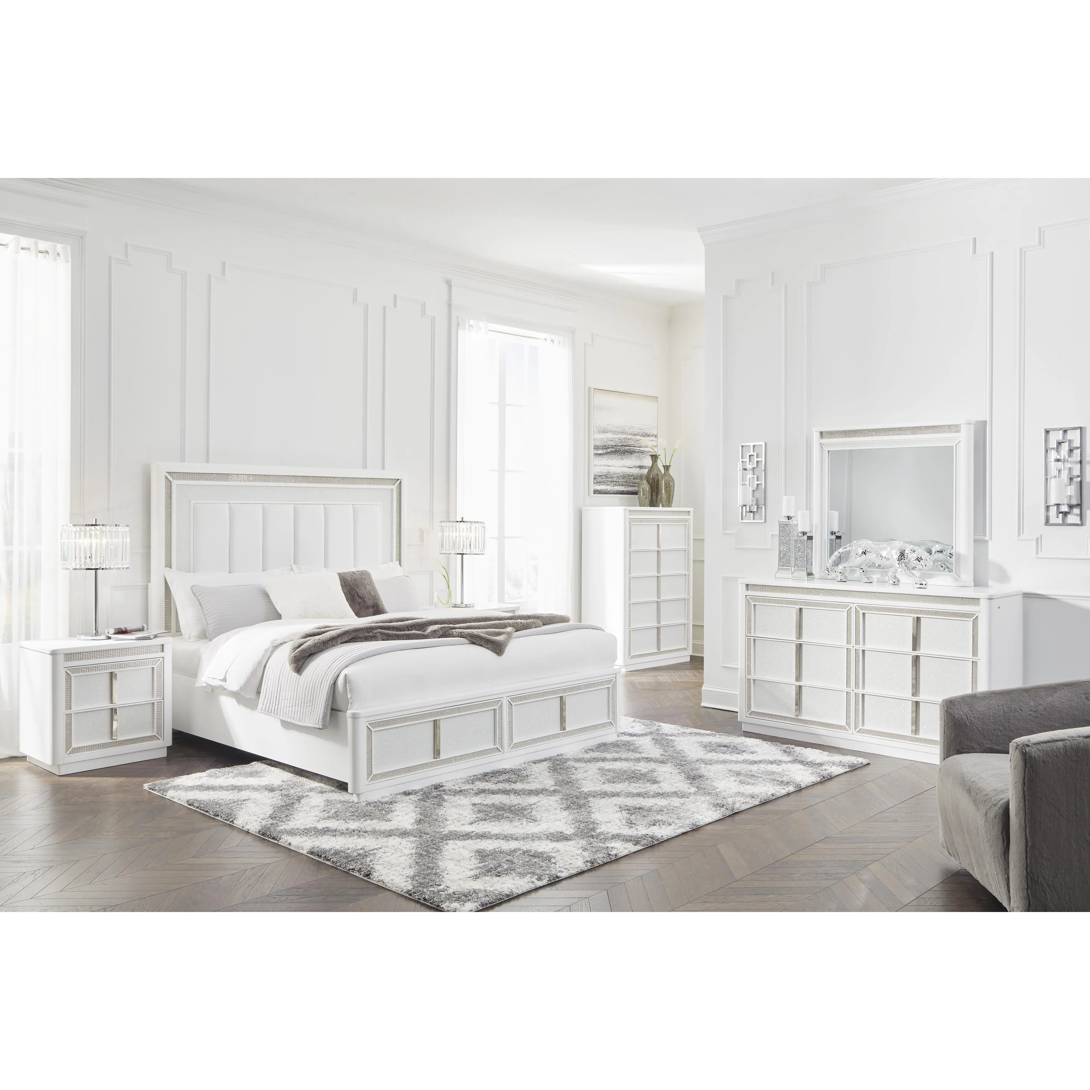 Signature Design by Ashley Chalanna 6-Drawer Dresser B822-31